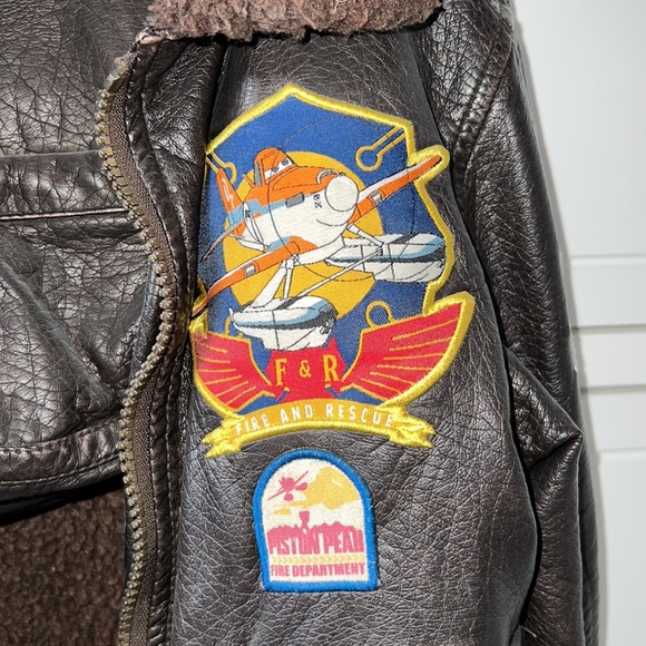 Disney kids Piston Peak jacket/hat - Picture 2 of 8